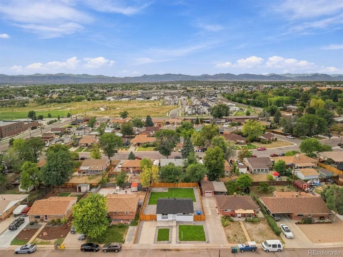 Photo of 6851 Morrison Dr