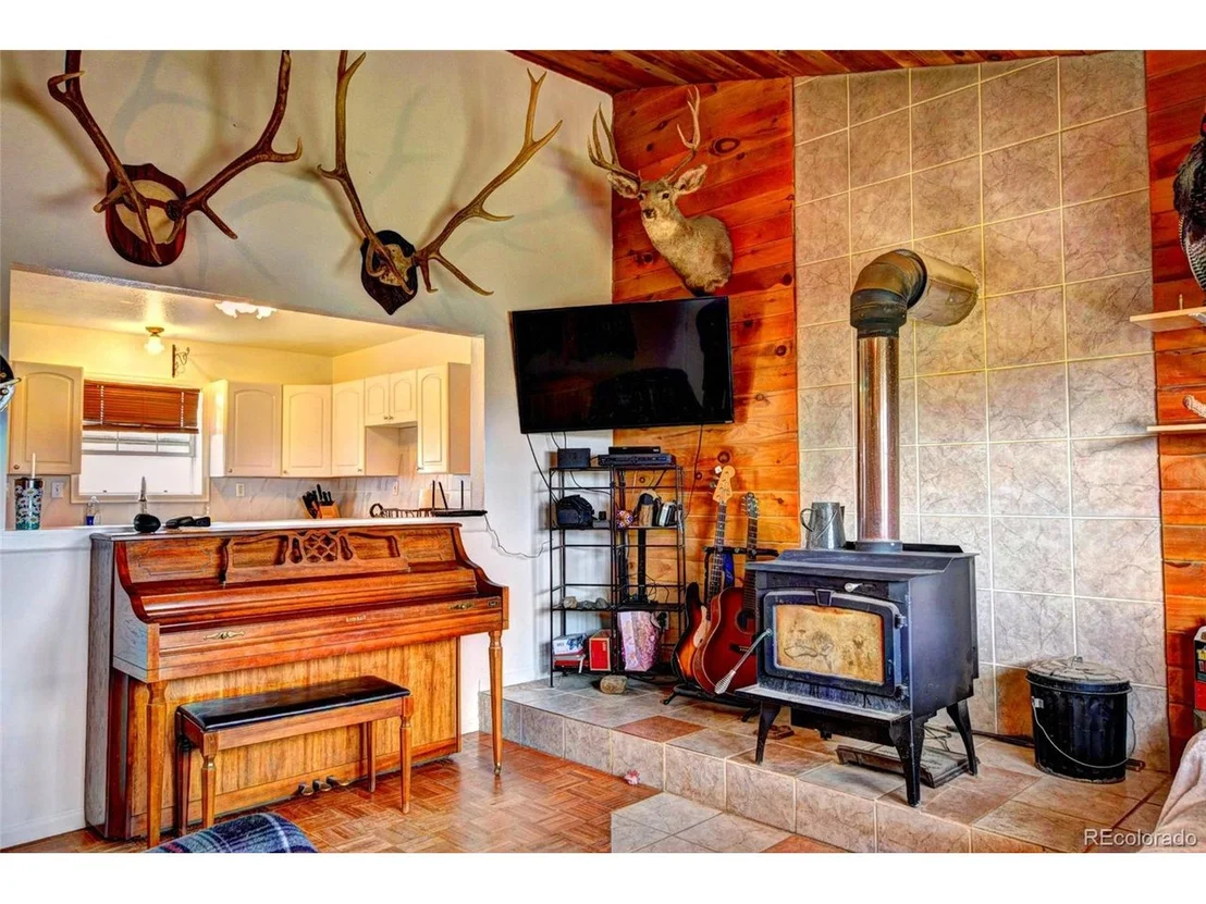 Photo of 350 Antero Dr