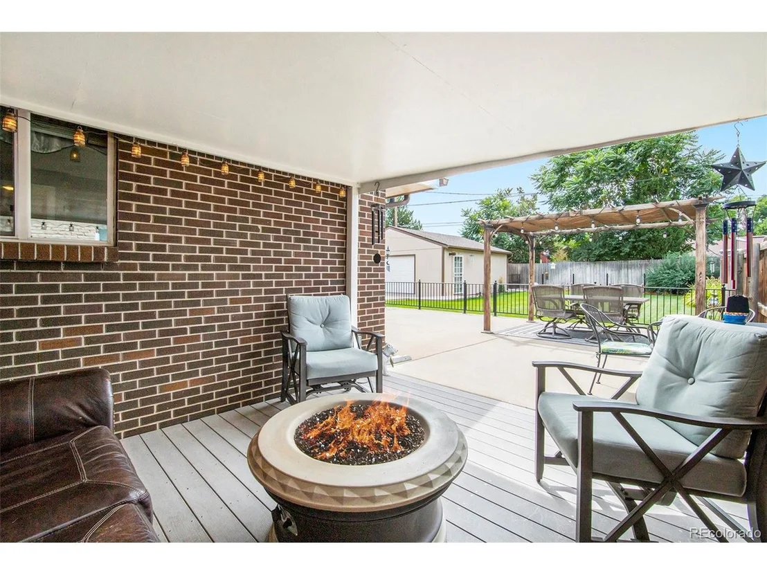 Photo of 5950 W Colgate Pl