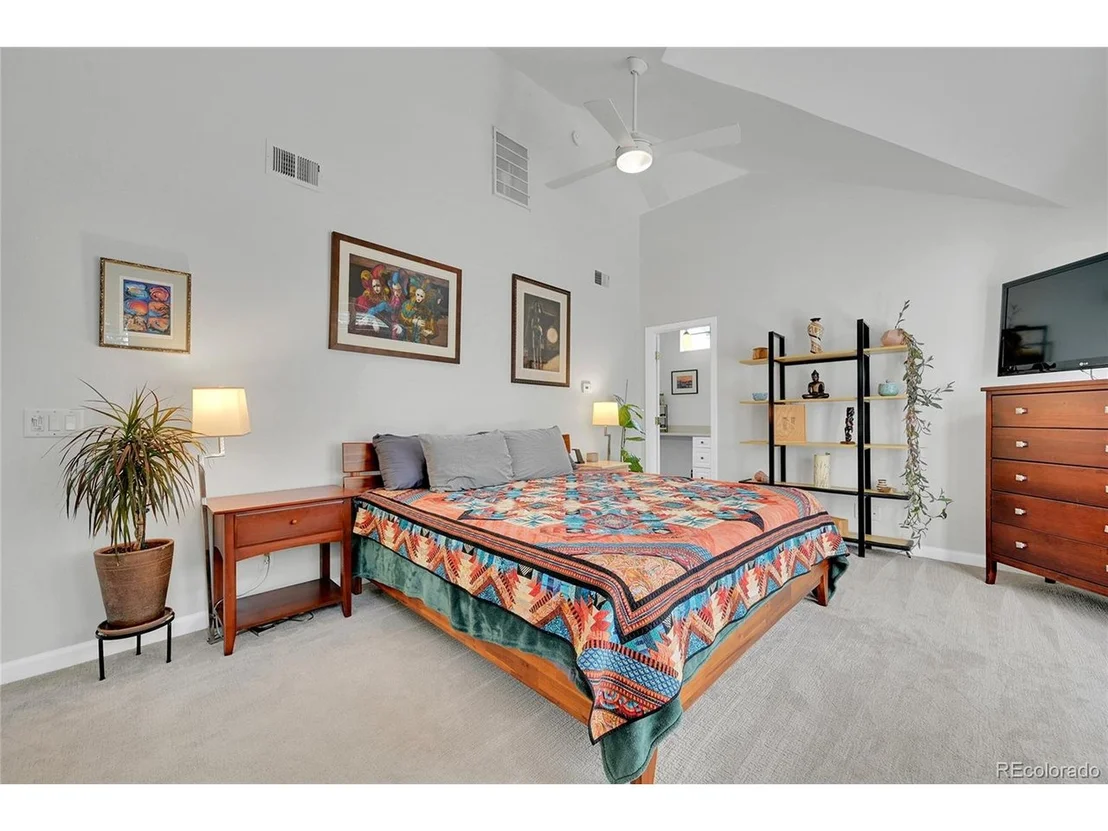 Photo of 845 Jasmine St
