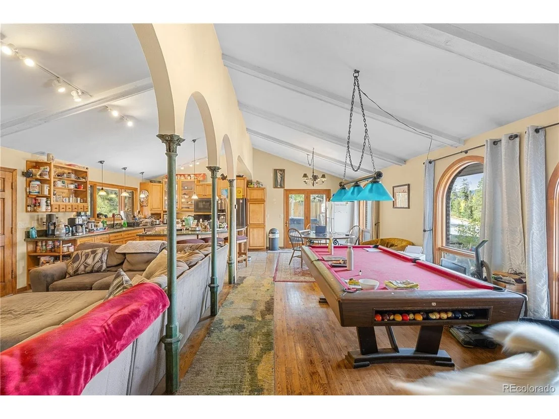 Photo of 208 Deer Path Rd