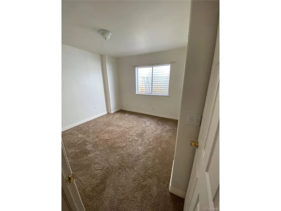 Photo of 18748 E Linvale Cir