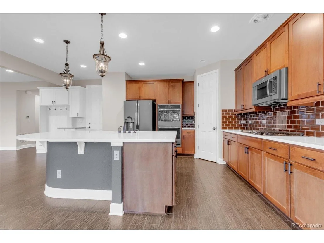 Photo of 6334 Empire Ave