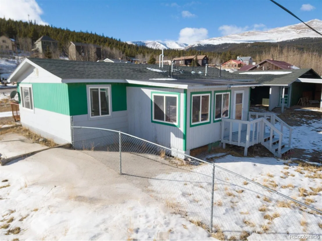 Photo of 324 Main St
