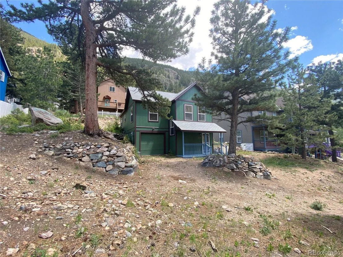 Photo of 1110 Main St