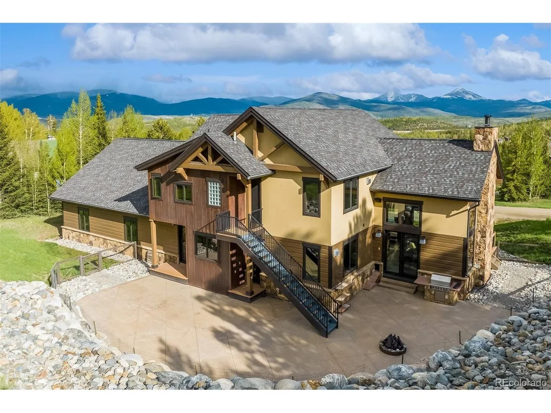 Photo of 127 Royal Redbird Dr