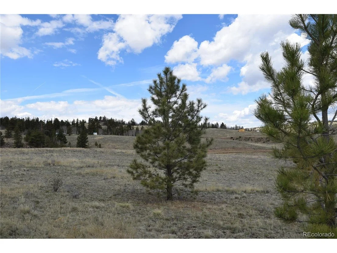 Photo of 550 Aspen Trl
