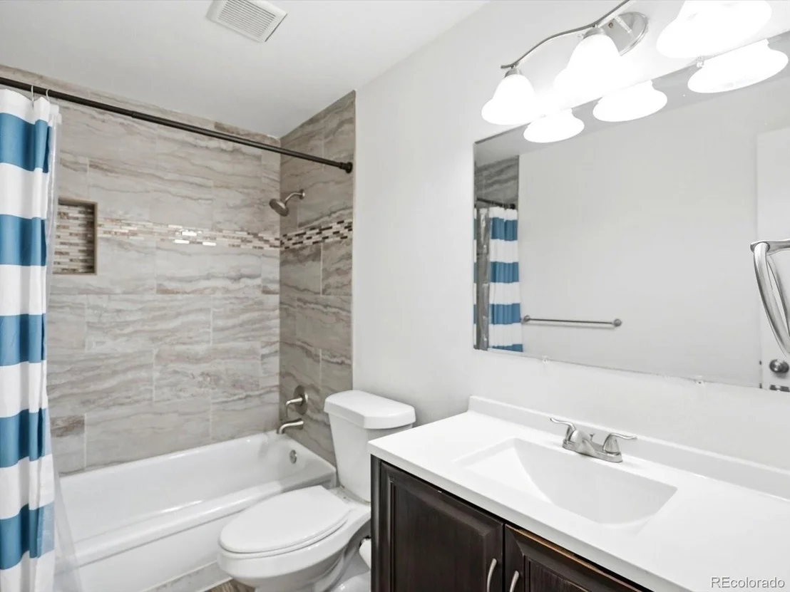 Photo of 10414 Iris Way