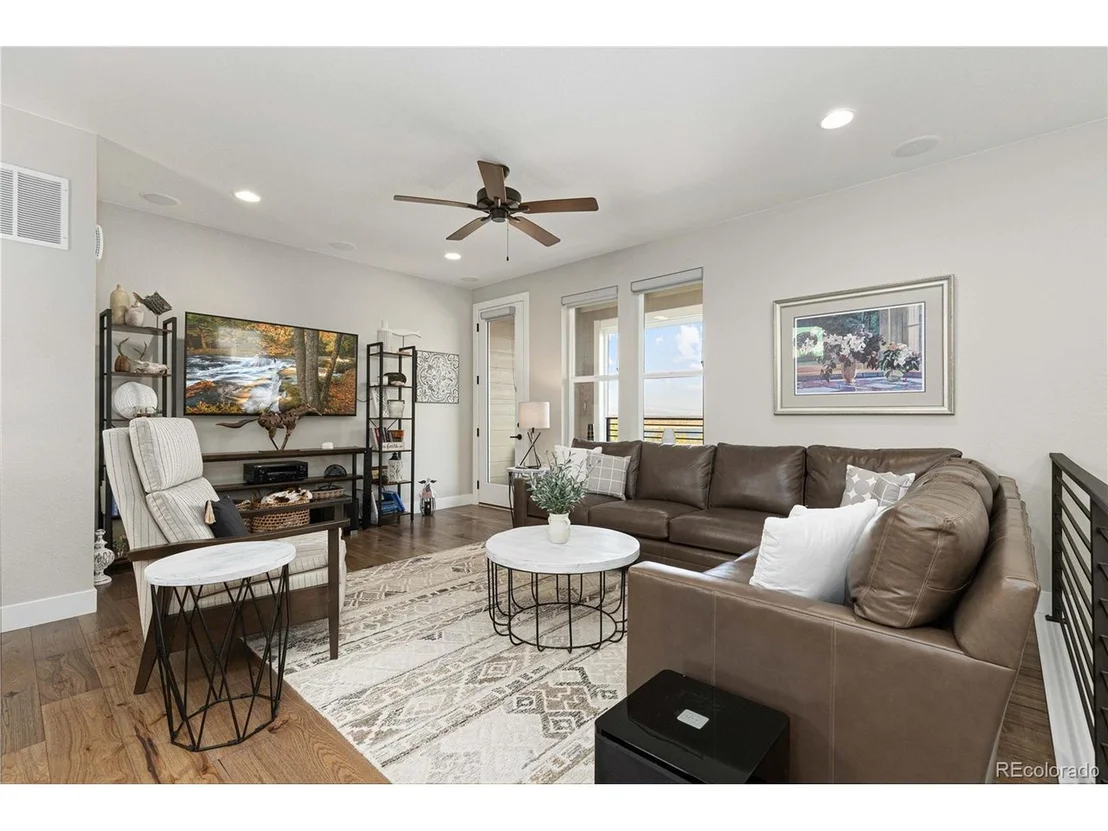 Photo of 2633 Channel Dr