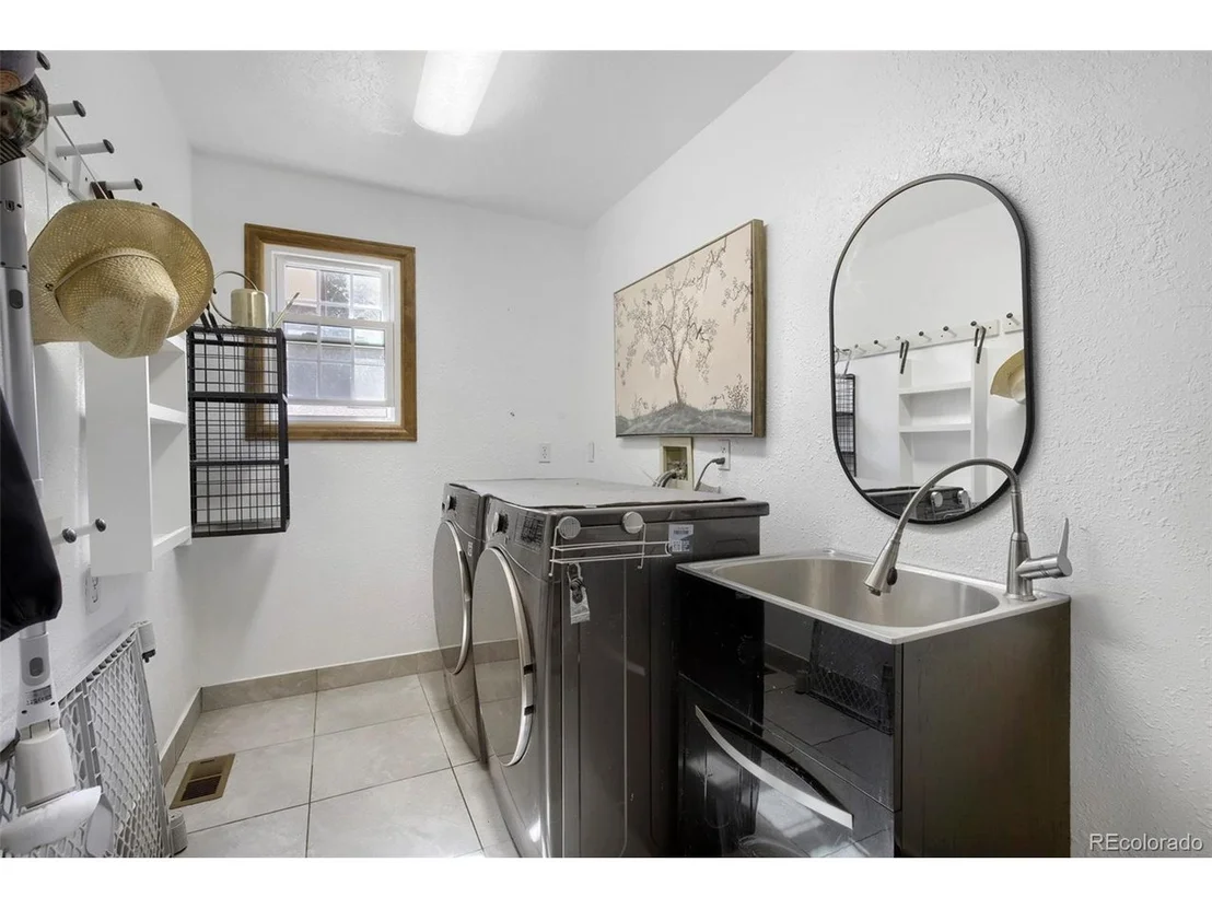 Photo of 463 Grant Ave