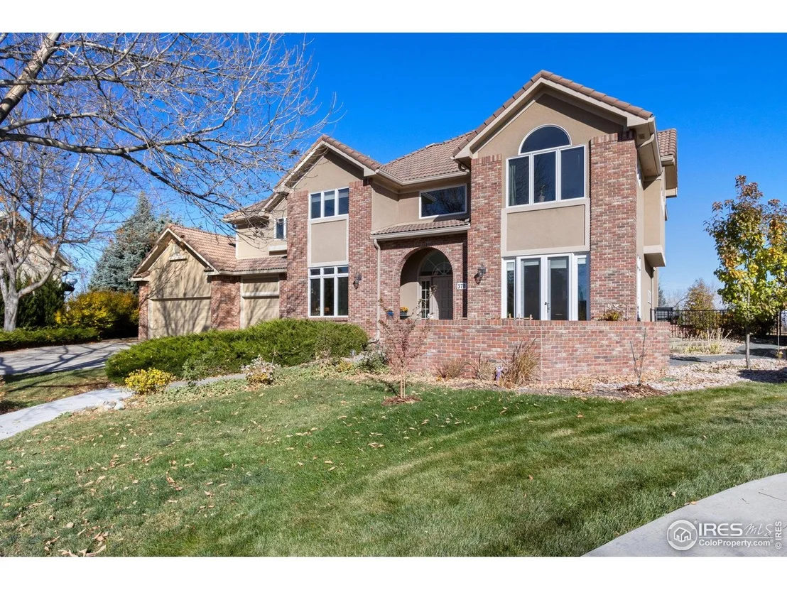 Photo of 378 High Pointe Dr