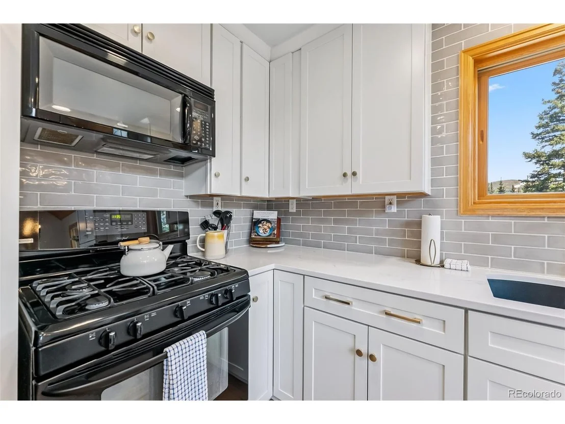 Photo of 1375 Roberts Rd