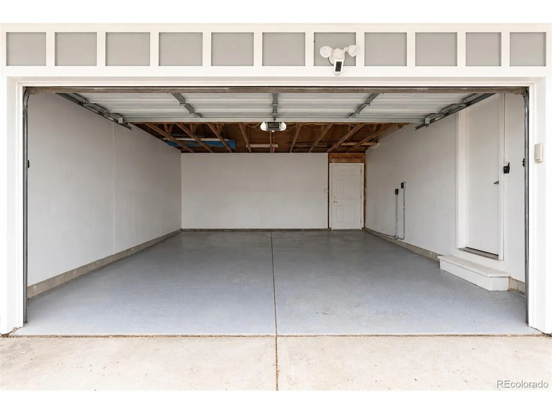 Photo of 216 Jefferson Dr