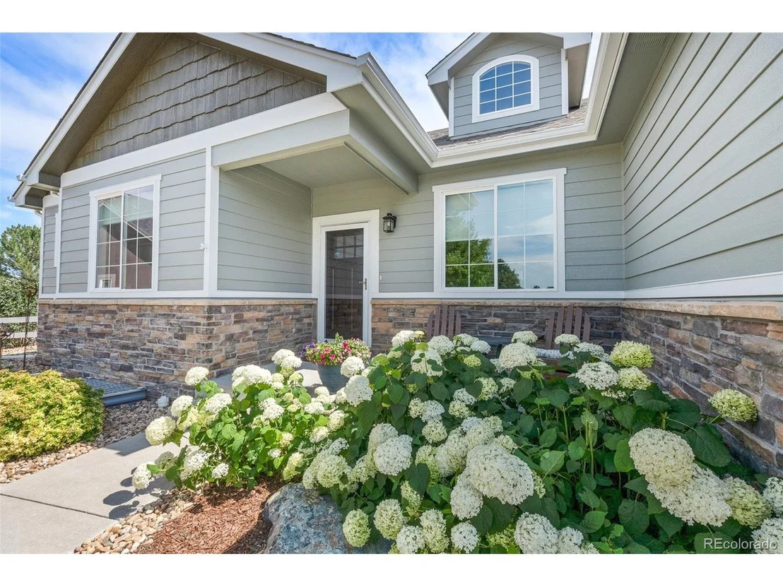 Photo of 401 Cascade Ct