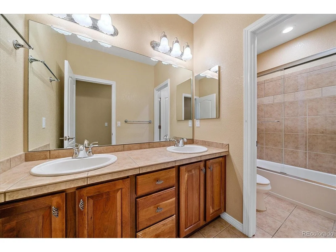 Photo of 3740 Fairbrook Pt