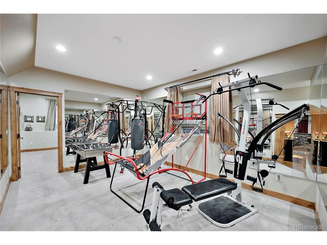 Photo of 855 Gregory Cir