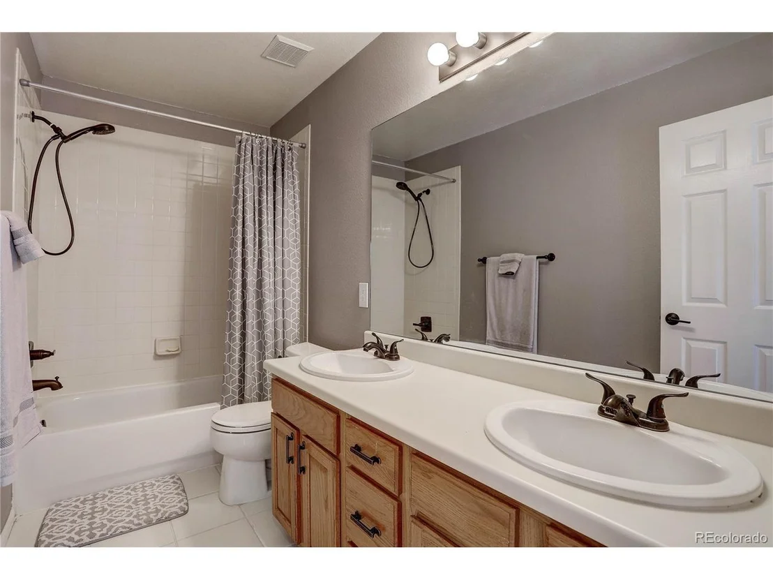 Photo of 10088 Westside Cir