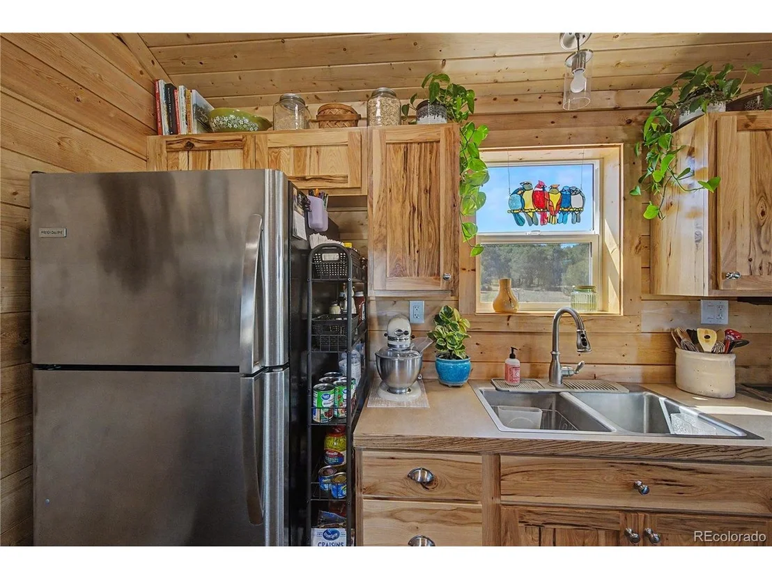 Photo of 612 15th Trl