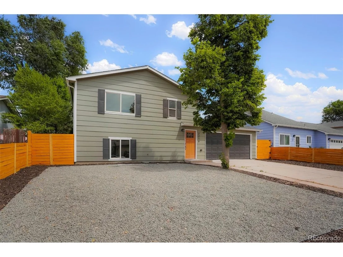 Photo of 2216 Apple Ave