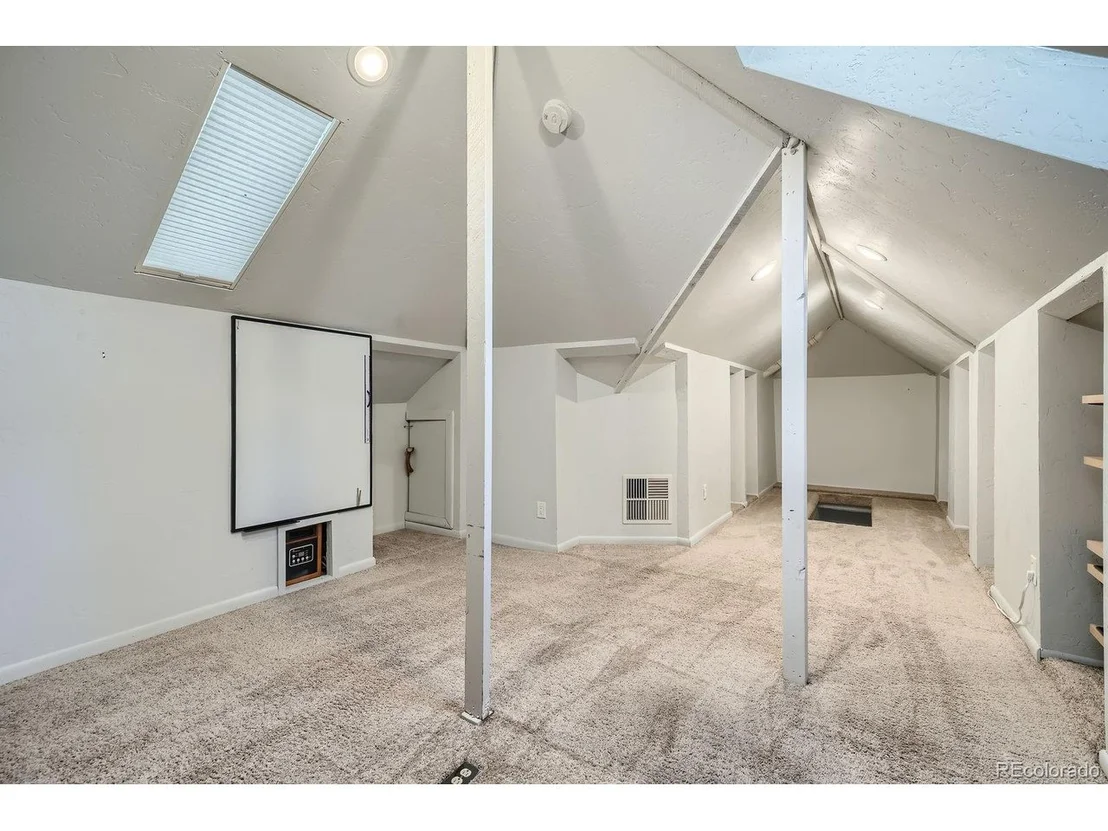 Photo of 5127 Lowell Blvd