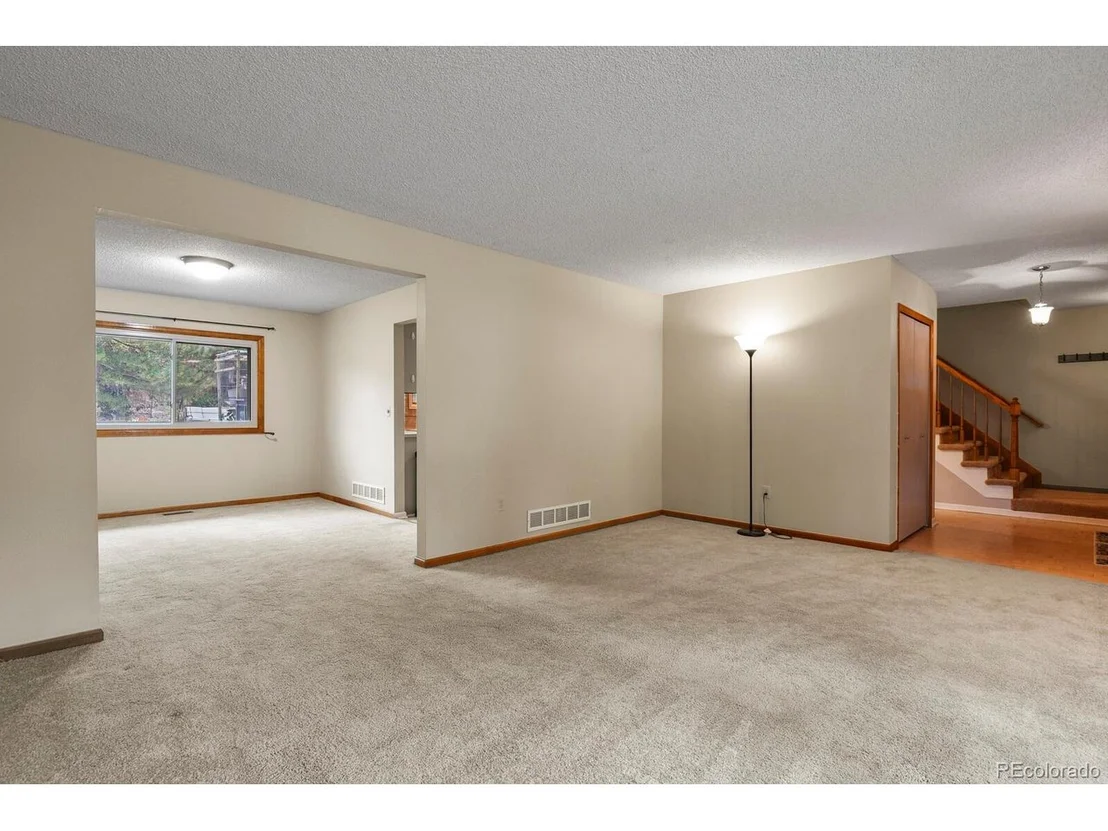 Photo of 10548 Hobbit Ln
