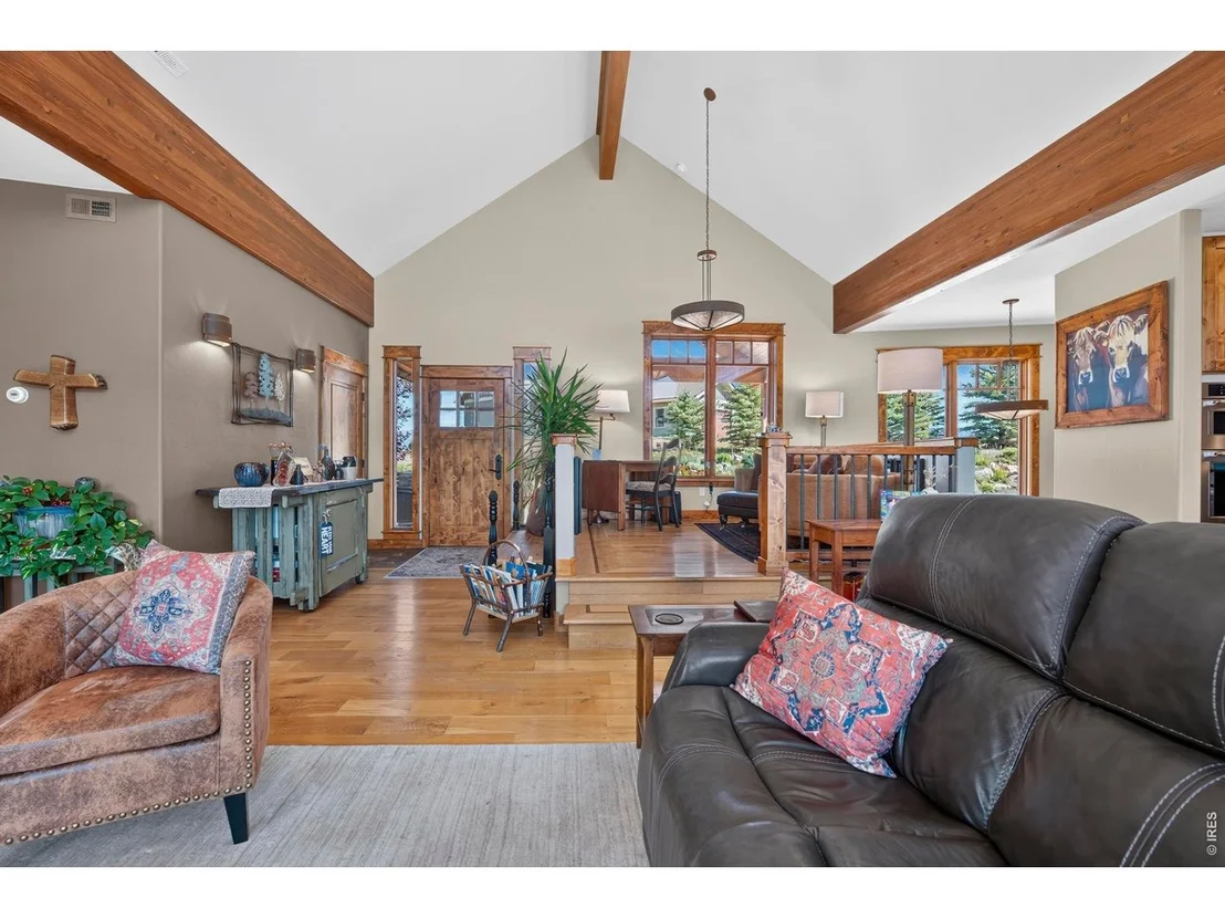 Photo of 320 County Road 8947