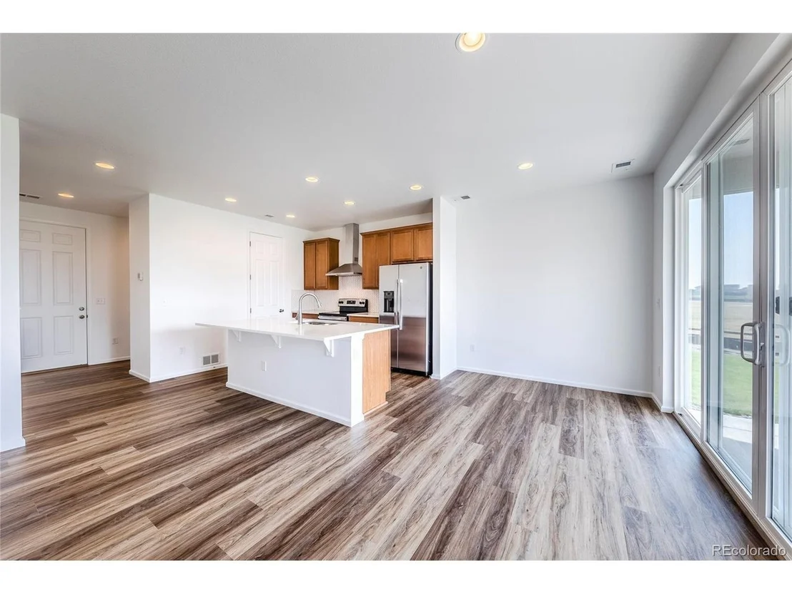 Photo of 965 N Undergrove Way