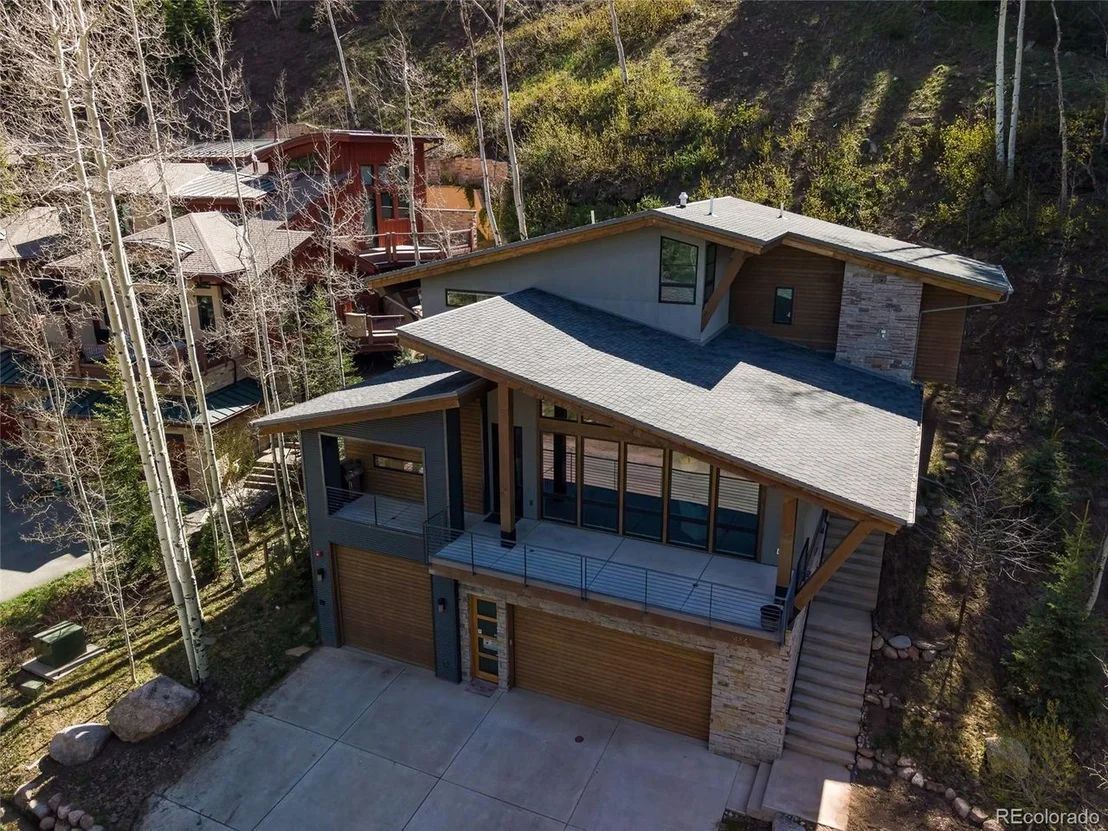 Photo of 4842 Meadow Ln