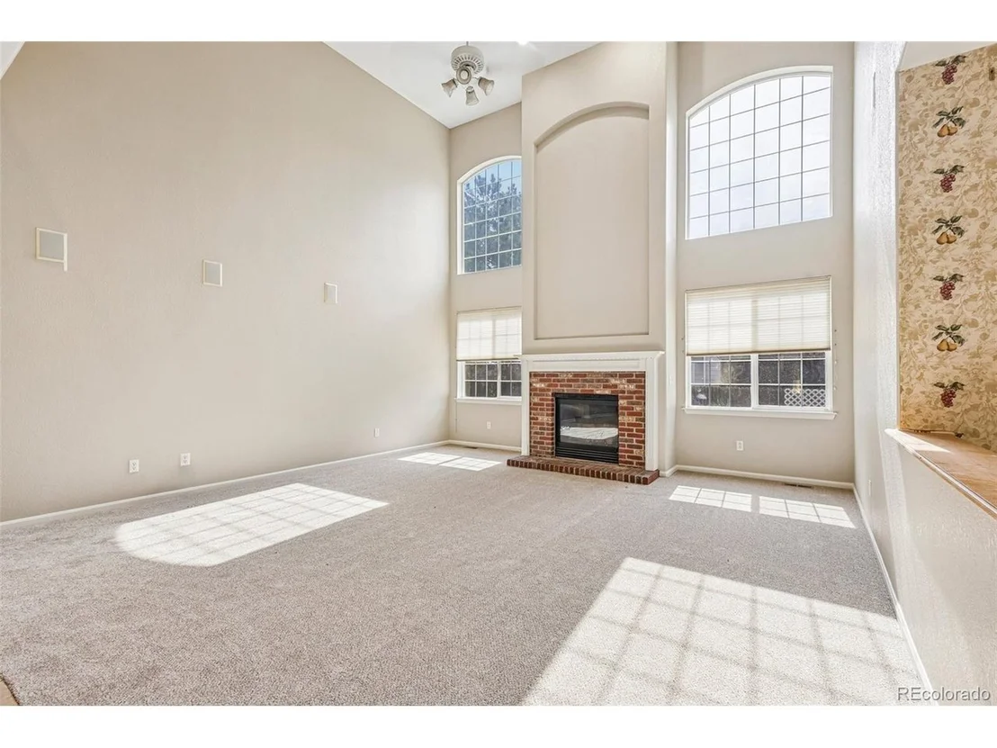 Photo of 5974 Sparrow Ave