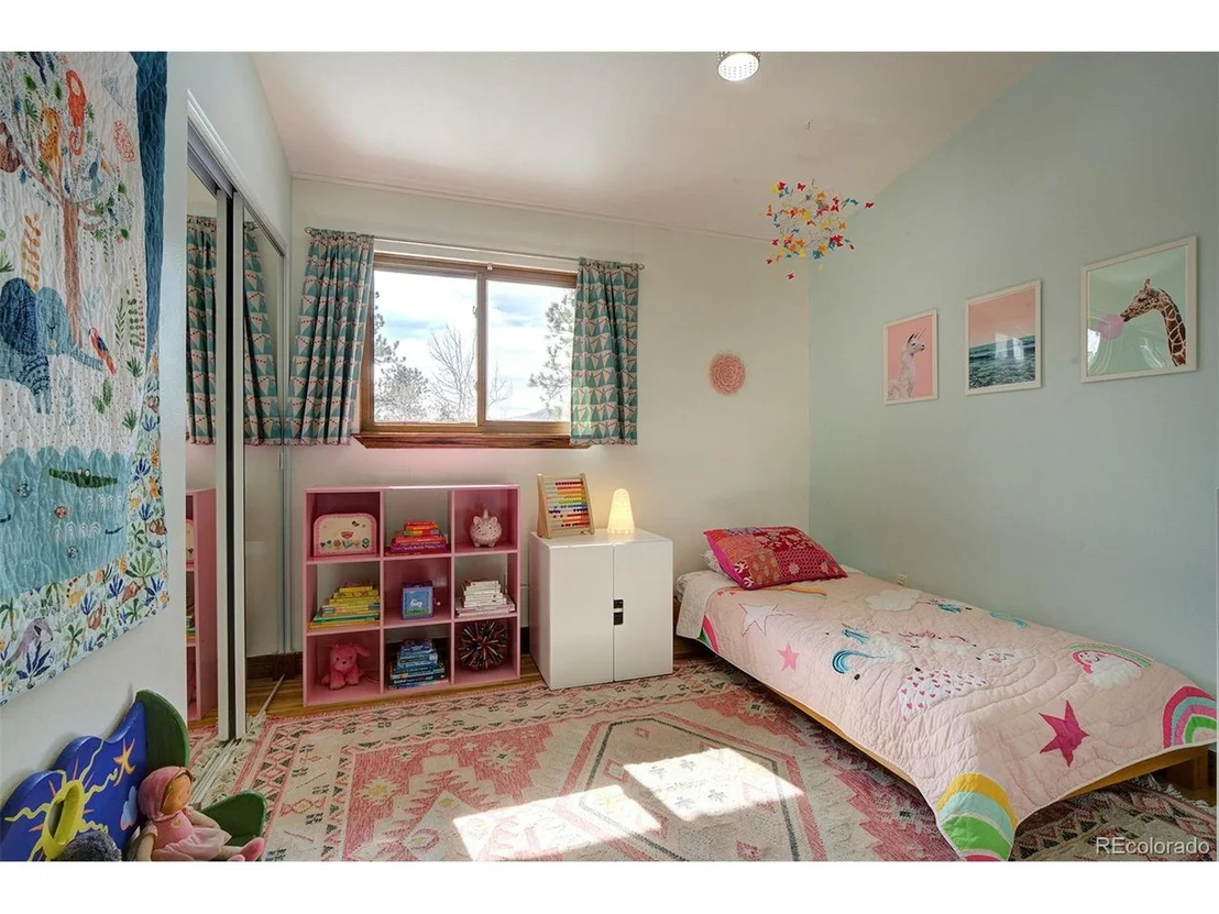 Photo of 352 Patty Dr