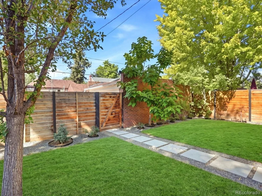 Photo of 2335 Kearney St