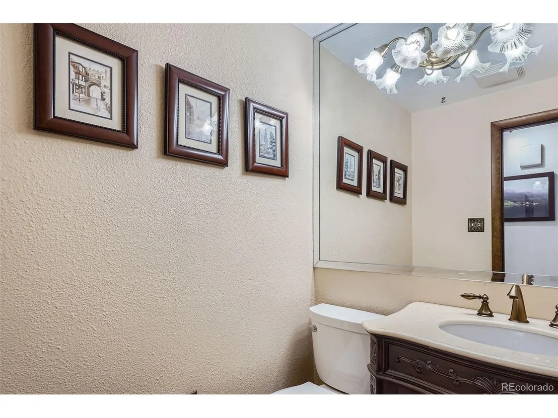 Photo of 9749 Sierra Dr