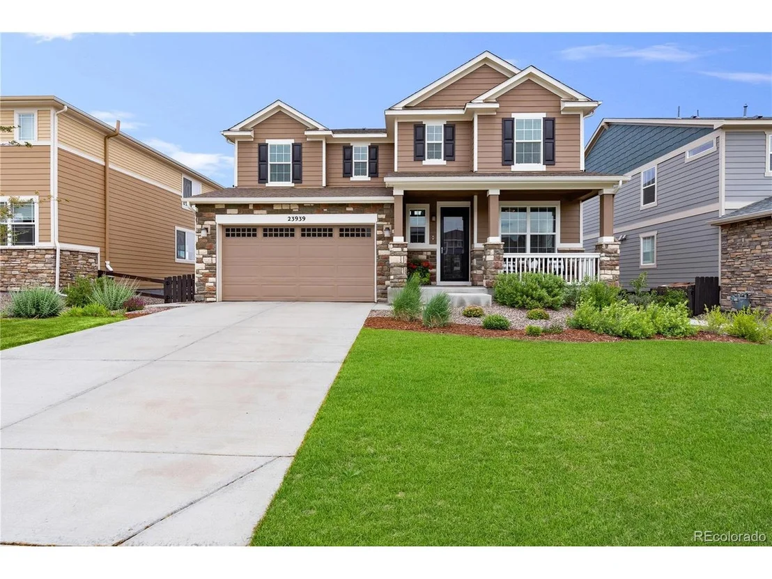 Photo of 23939 E Narrowleaf Pl