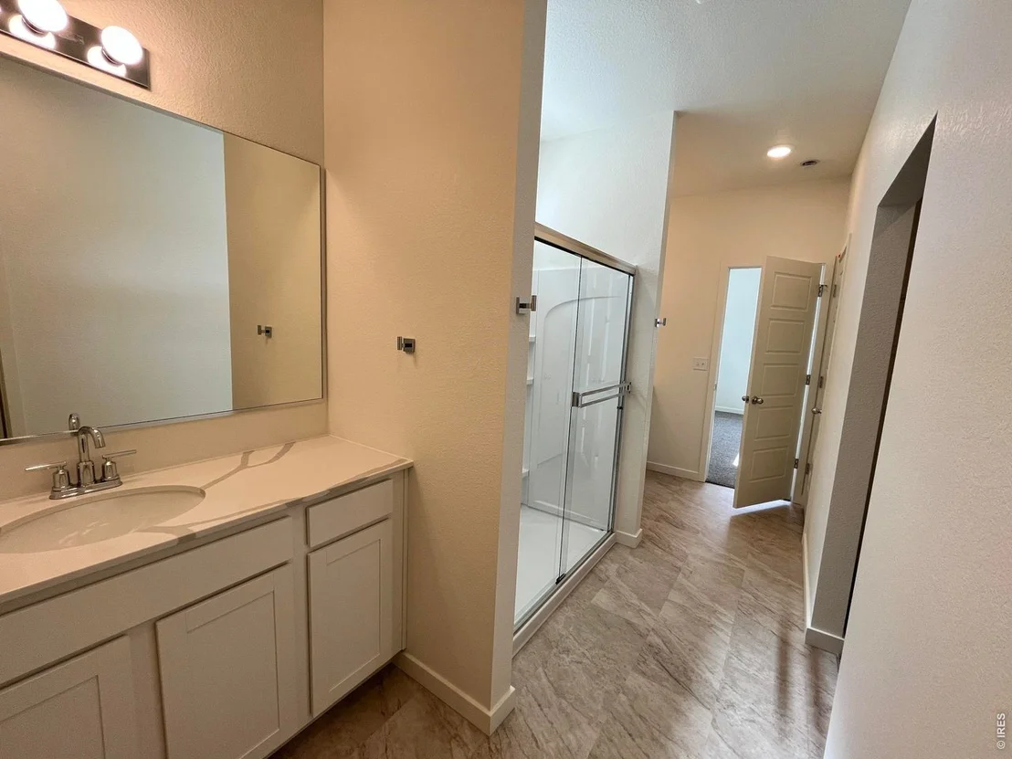 Photo of 521 85th Ave
