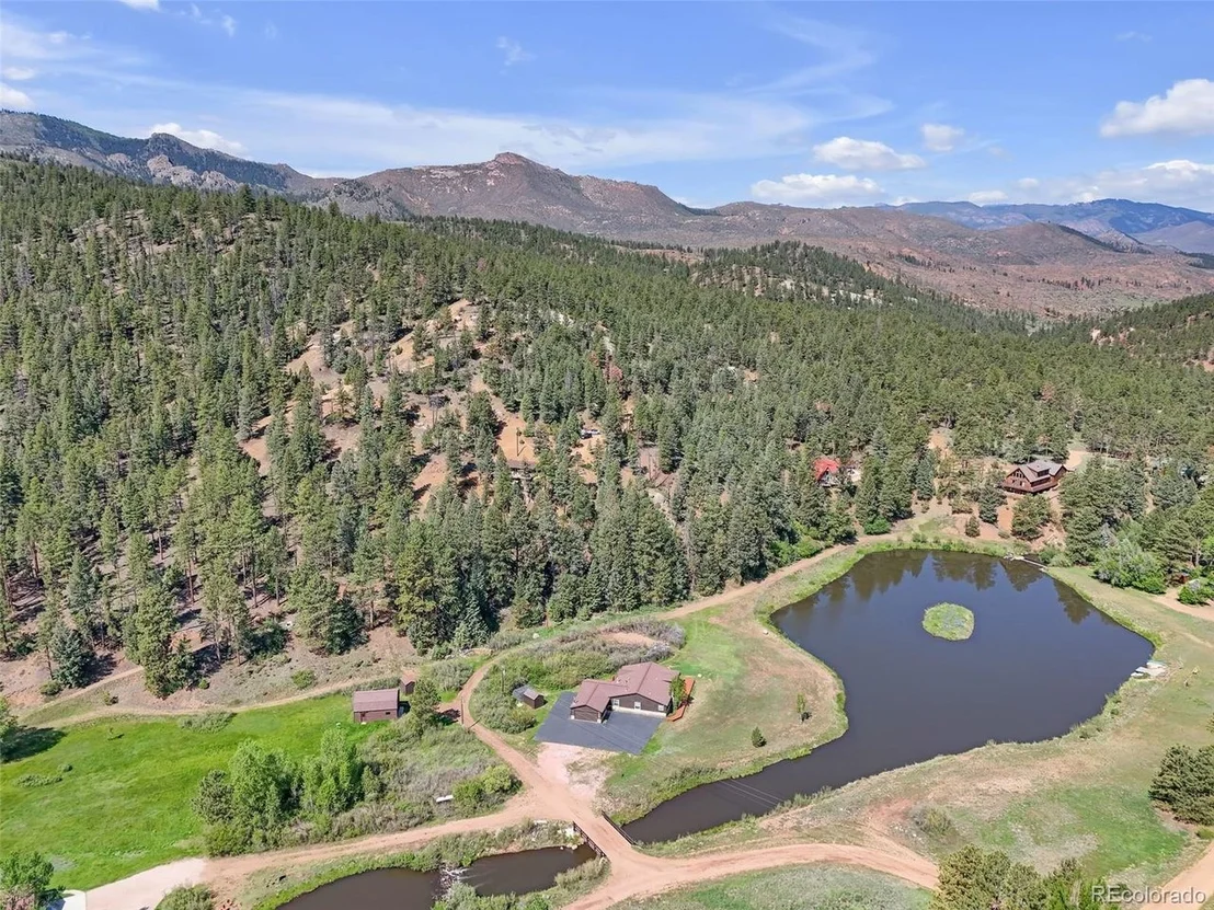 Photo of 9987 Overlook Rd