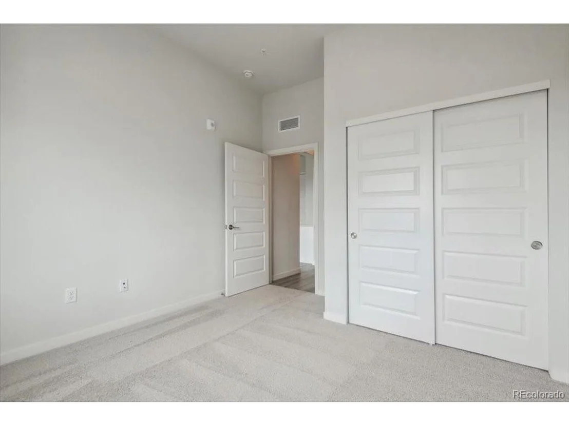 Photo of Unit 1409 at 487 Interlocken Blvd