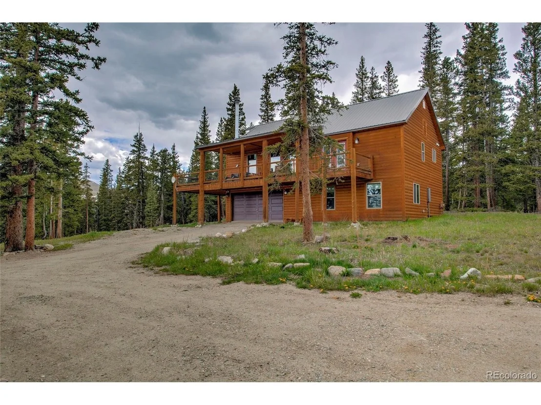 Photo of 790 Mountain View Dr