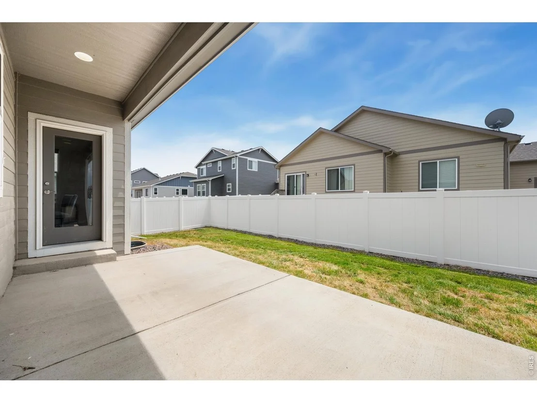Photo of 1141 E Ibex Dr