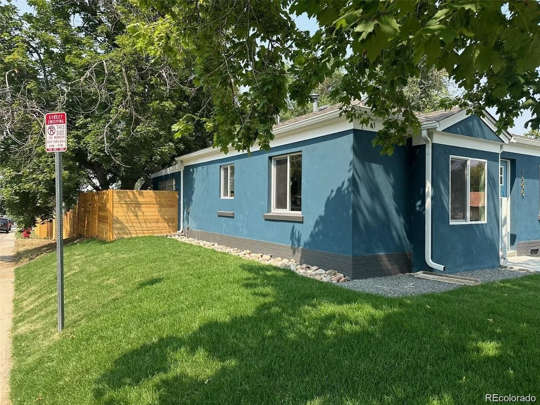 Photo of 1395 W Custer Pl