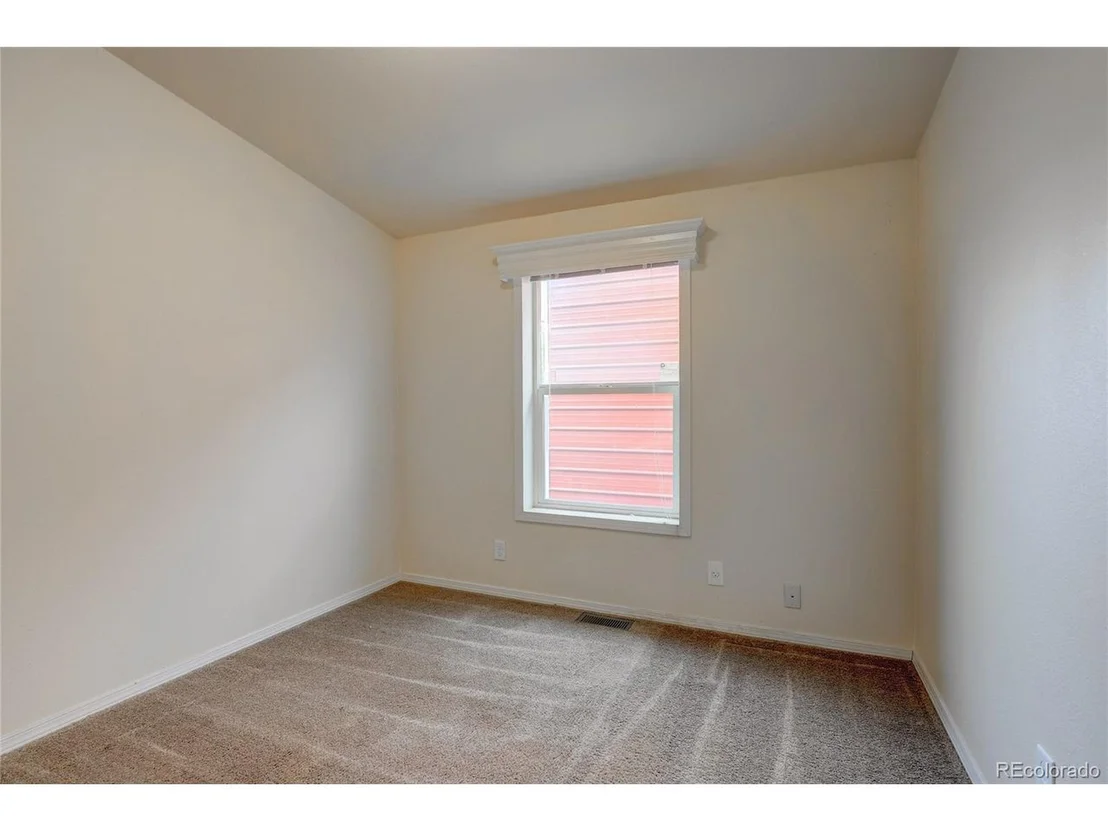 Photo of 535 N 5th St