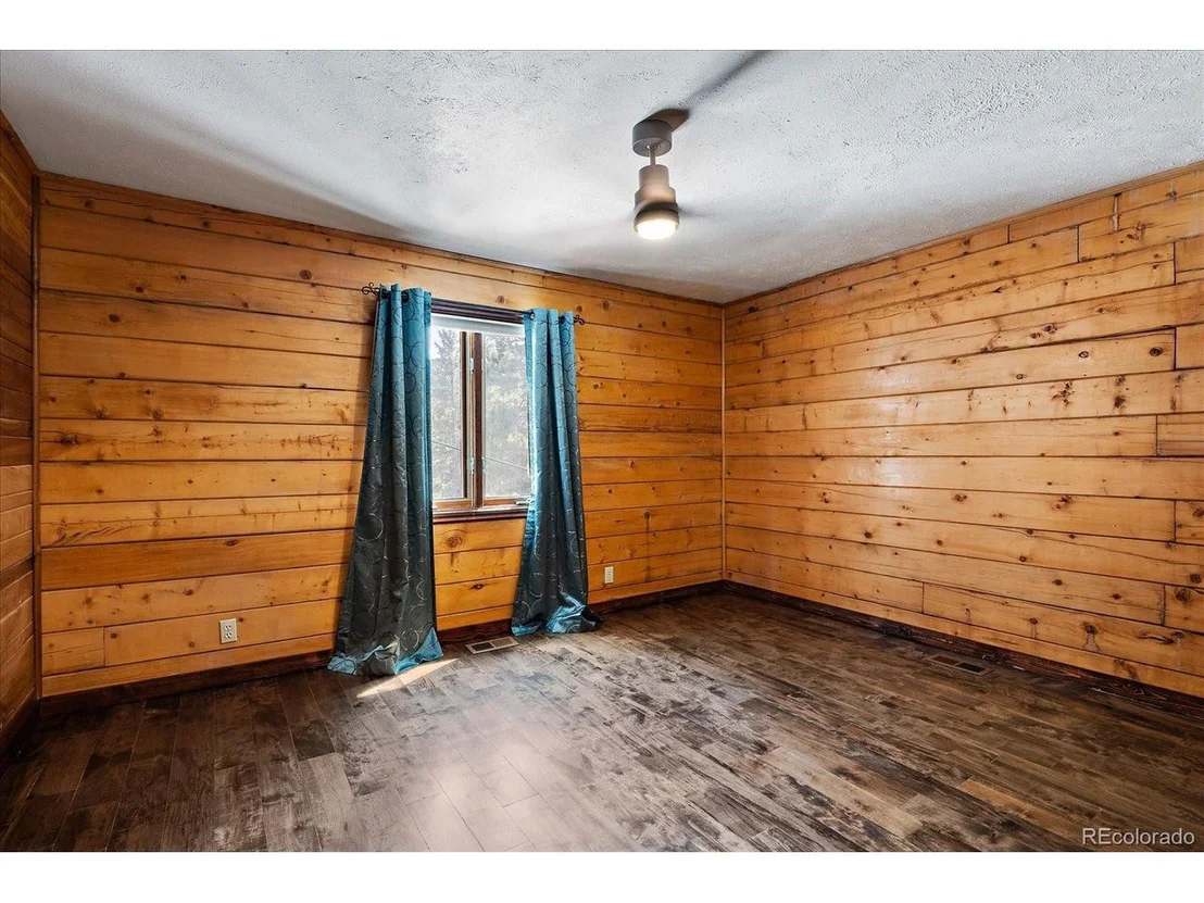 Photo of 81 Mountain View Dr