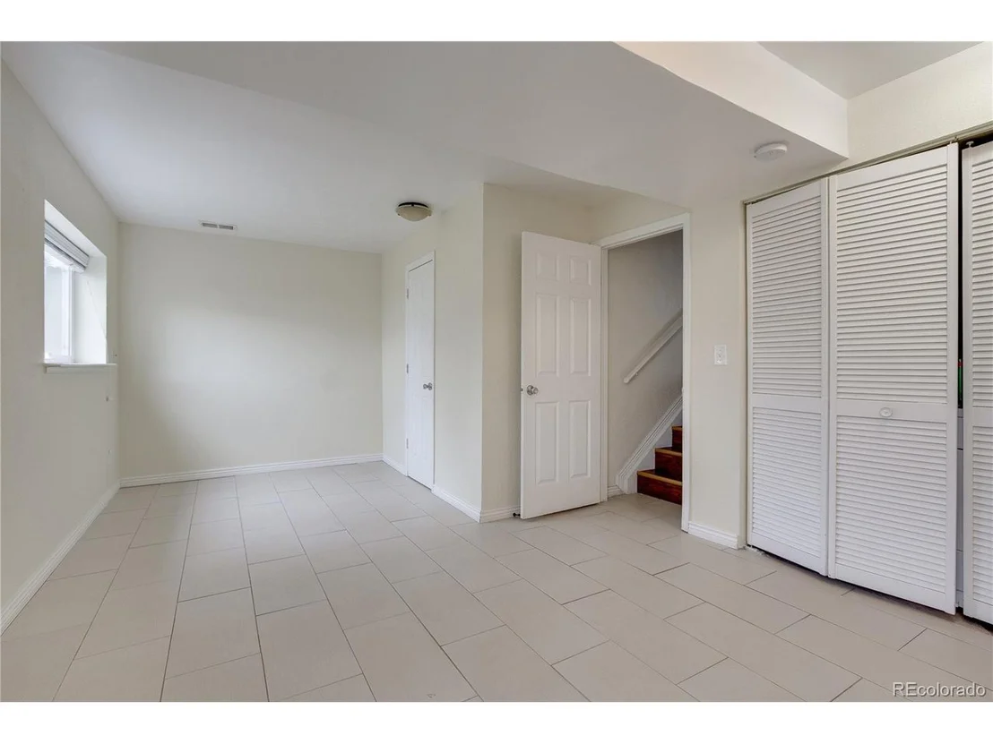Photo of 5116 Deephaven Ct