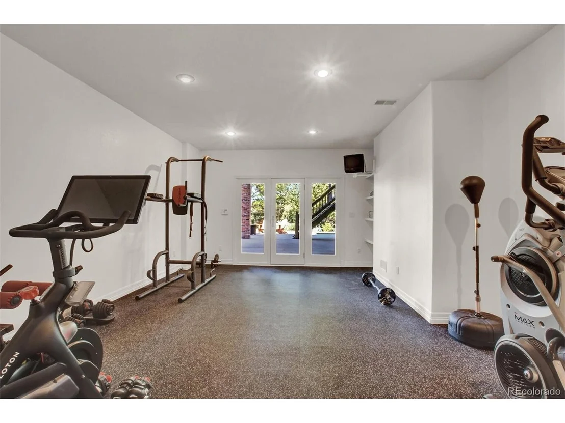 Photo of 8 Red Tail Dr