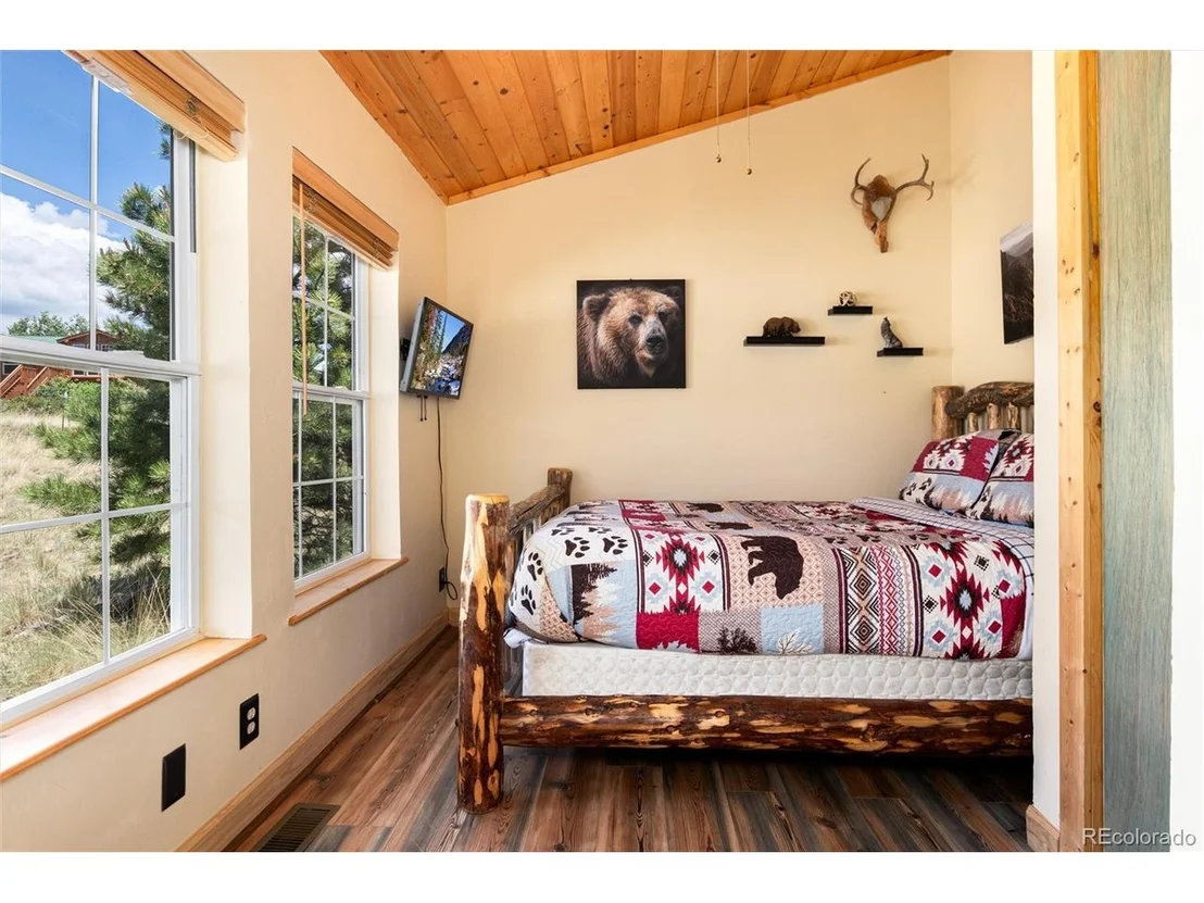 Photo of 1301 Sheep Ridge Rd