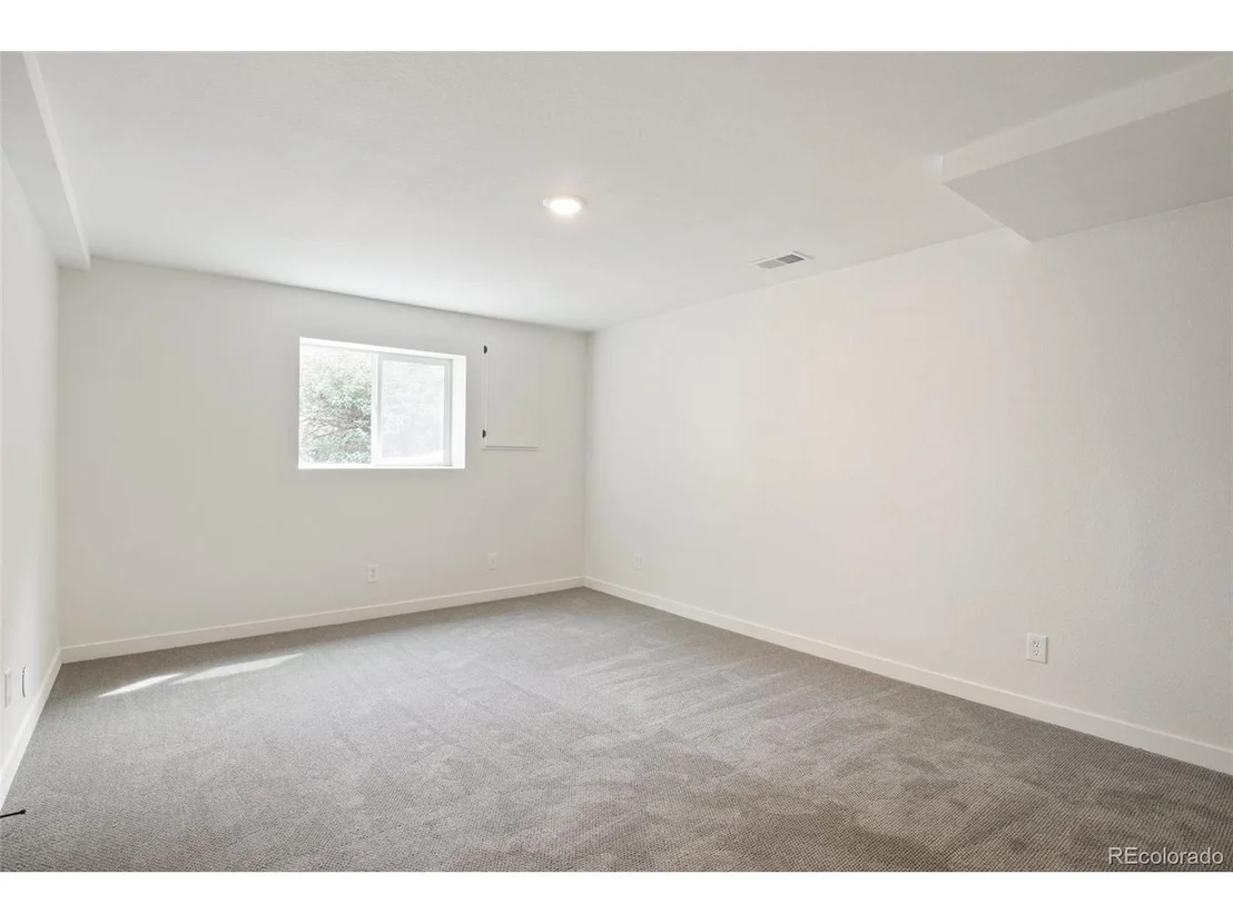 Photo of 13938 W Baker Pl