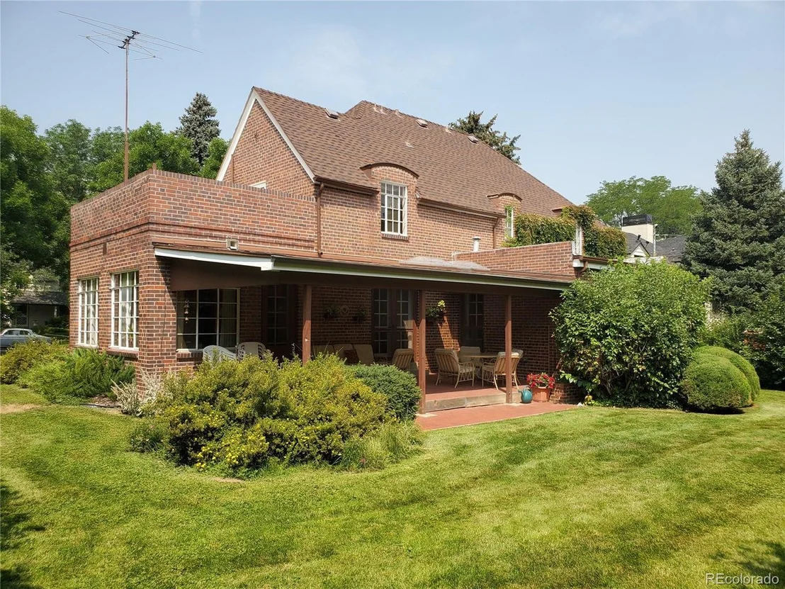 Photo of 356 Dexter St