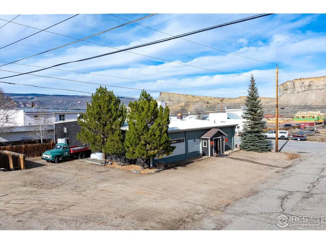 Photo of 312 N 4th St