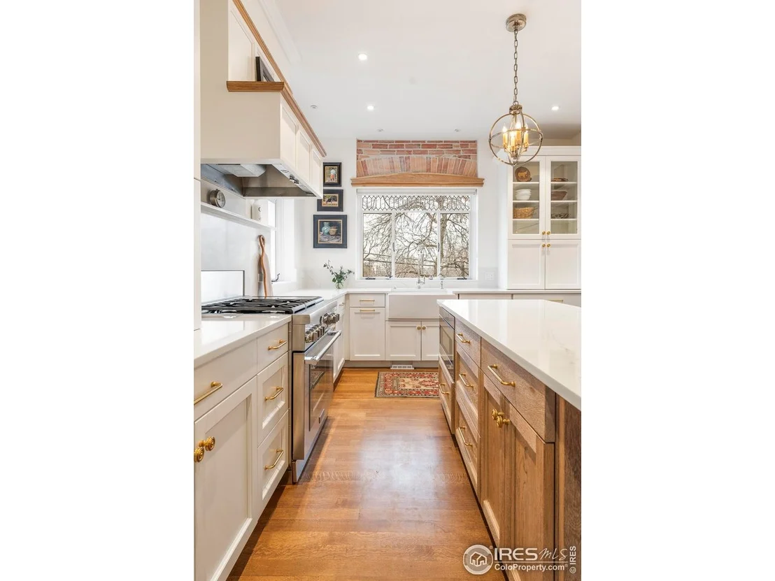 Photo of 745 Highland Ave