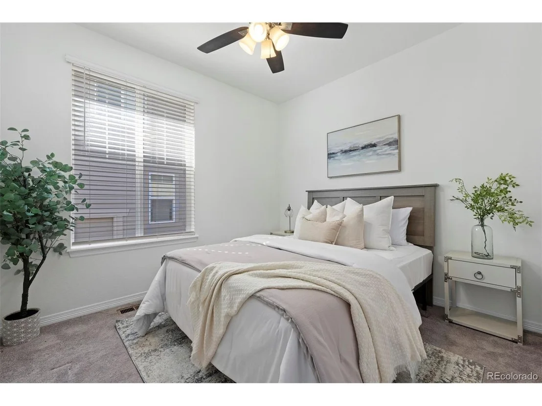Photo of 8741 Ginkgo Loop