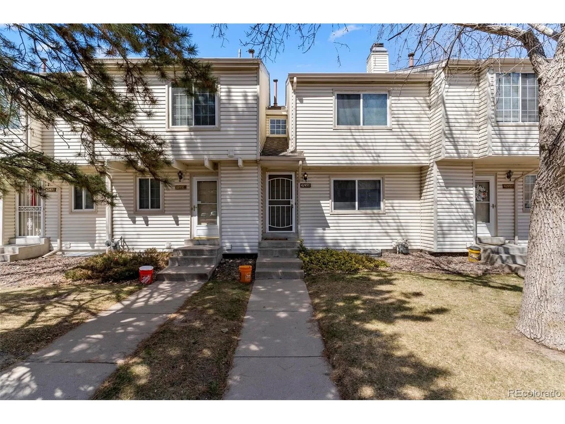 Photo of Unit D at 4249 S Mobile Cir